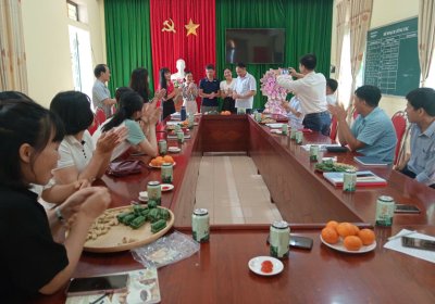 Công Đoàn nhà trường tổ chức sinh nhật cho đoàn viên